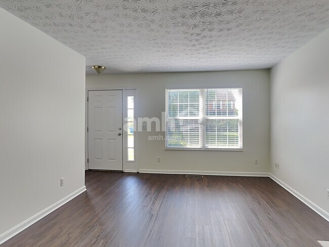 Building Photo - 2324 Pleasant Meadows Dr