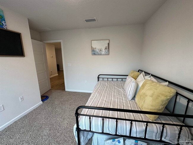 Building Photo - 926 Lovebird Ct