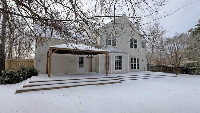 Building Photo - 2553 Emerald Ct