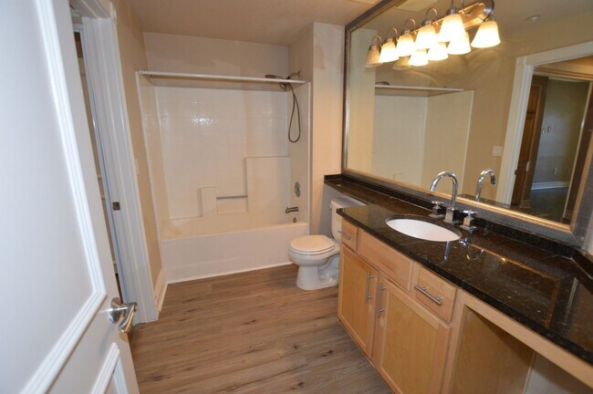 Building Photo - Meridian Unfurnished 1 Bdr/ 1 Bath Luxury ...