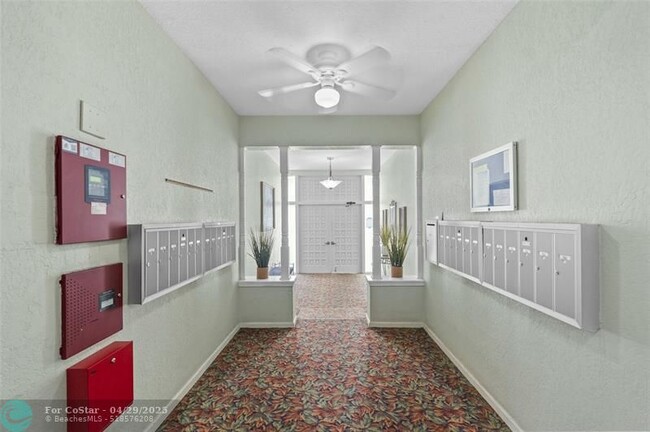 Building Photo - 2180 NE 67th St