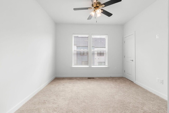 Building Photo - Rent – Brand New Townhome in the Watershed Community