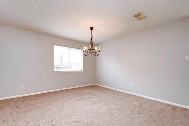 Building Photo - 12654 Pine Bush Dr