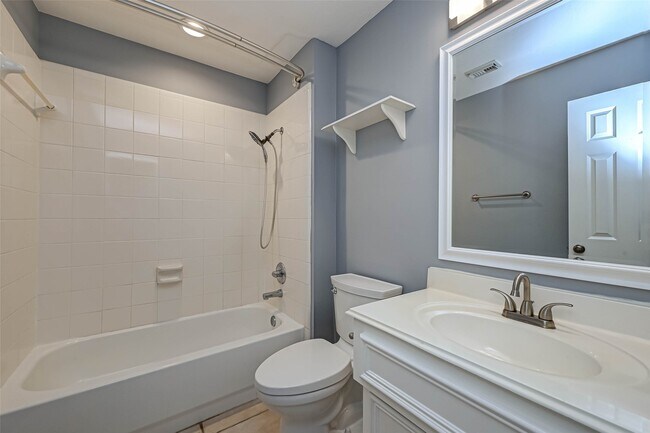 Building Photo - 1425 Oneil St