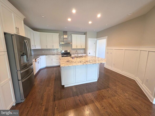 Building Photo - 94 Wolf Creek Cir