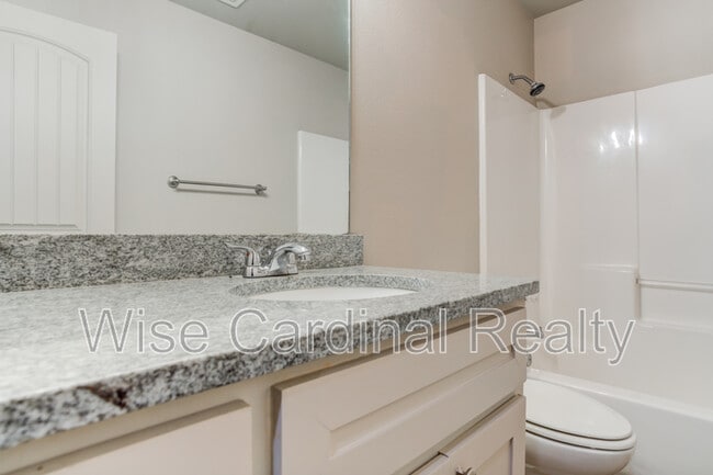 Building Photo - 17815 Private Rd 2160