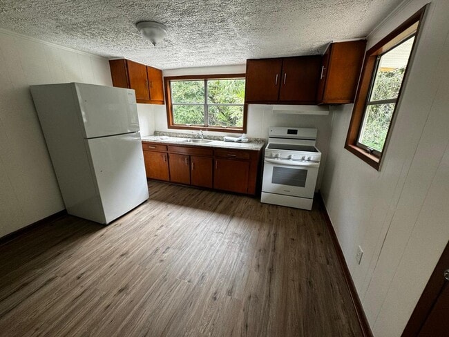 Building Photo - 106 Slater Ln