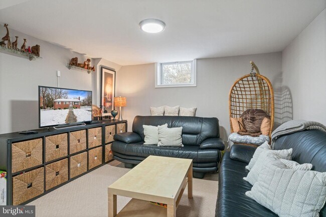 Building Photo - 3903 Whispering Ln