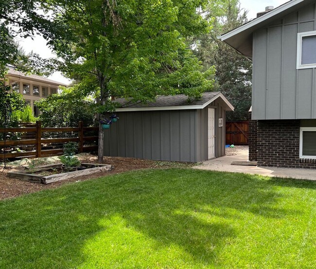 Building Photo - Spacious 4BR House in Boulder