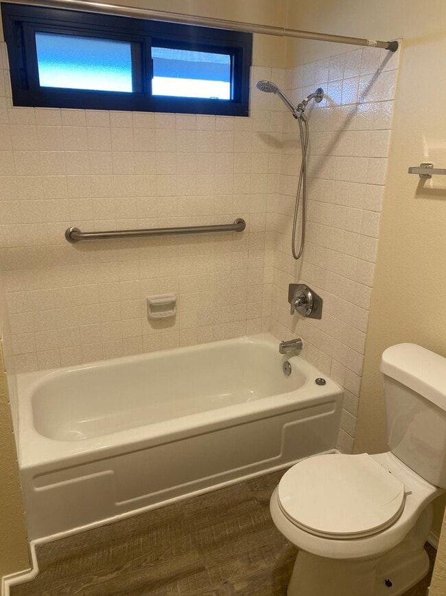 Building Photo - 3831 Nipoma Pl