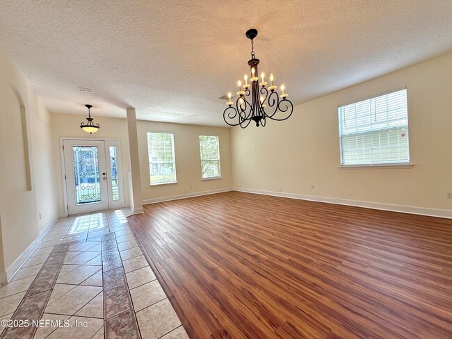 Building Photo - 2080 Trailing Pines Way