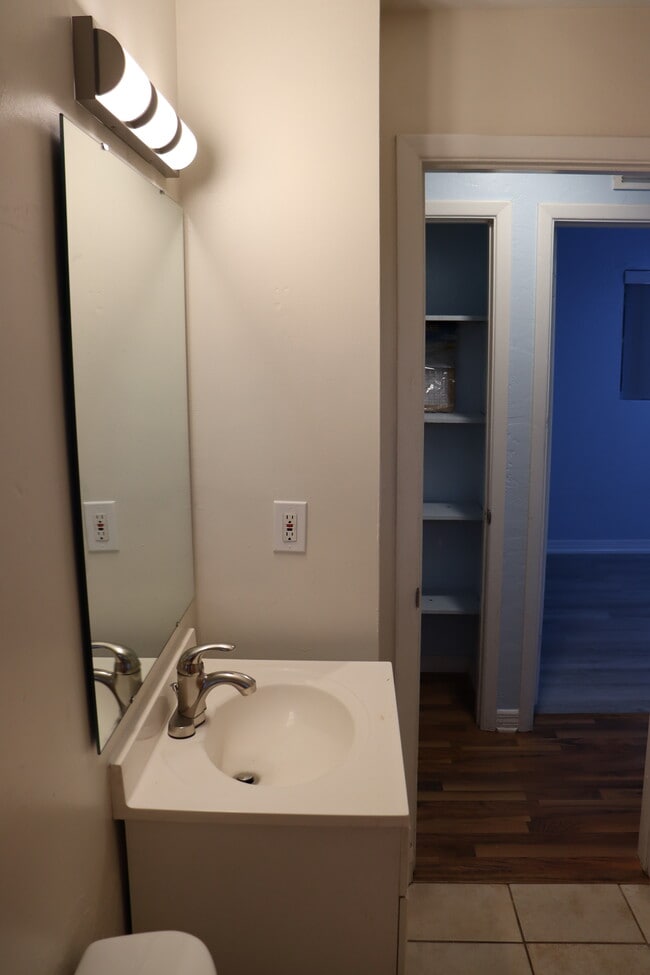 Building Photo - 1710 NW 55th St