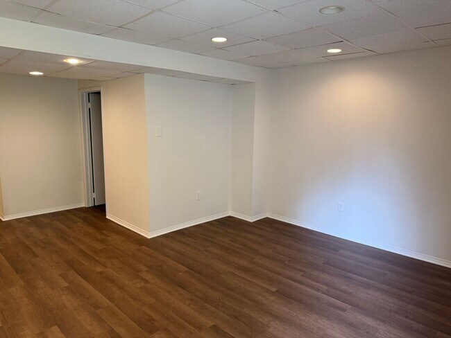 Building Photo - 5109 Pecan Dr