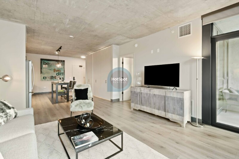 Building Photo - 190 N Ada St