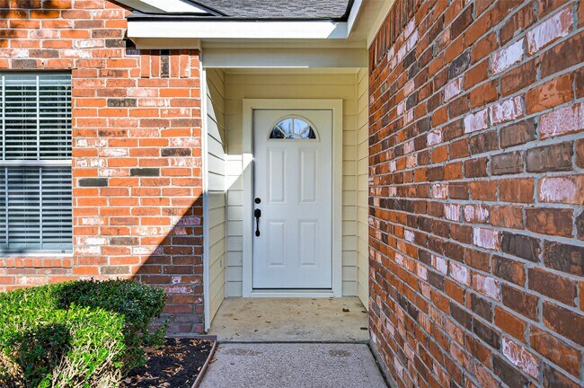 Building Photo - 4922 Comal River Loop