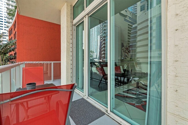 Building Photo - 1155 Brickell Bay Dr