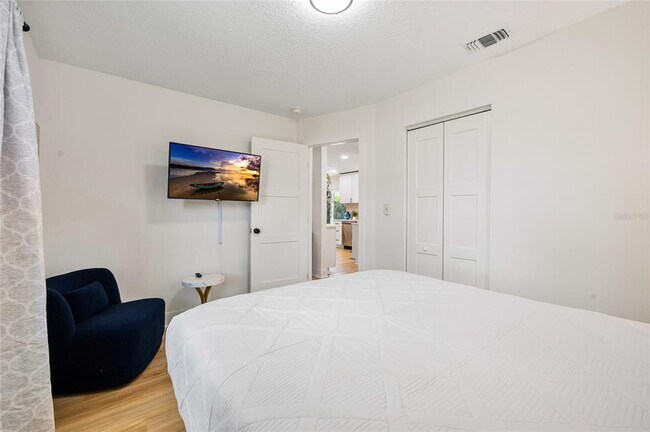 Building Photo - 34807 Evergreen Way
