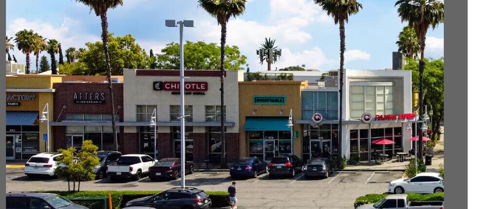 Only steps away to all Restaurants/Shops/Movie Theather/Parks /Public transportation/No Car Req - 340 N Fenimore Ave