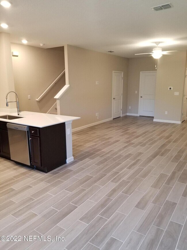 Building Photo - 1207 Beach Dune Dr