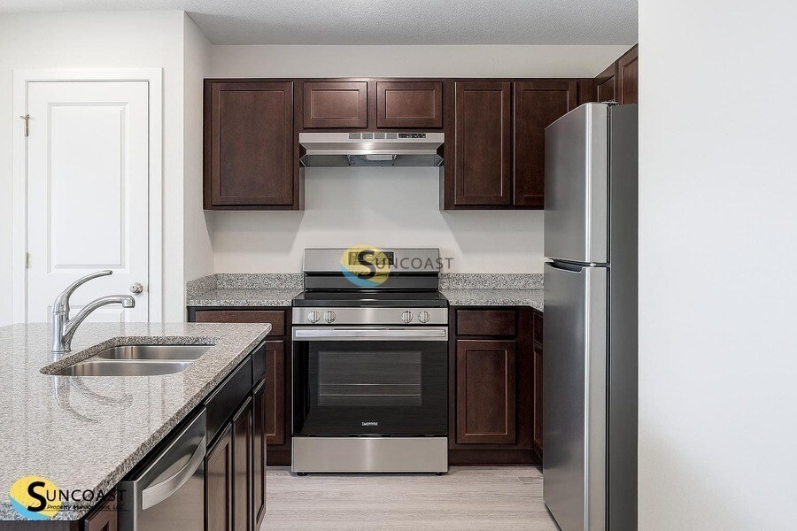 Building Photo - 6540 Sweetbay Ln