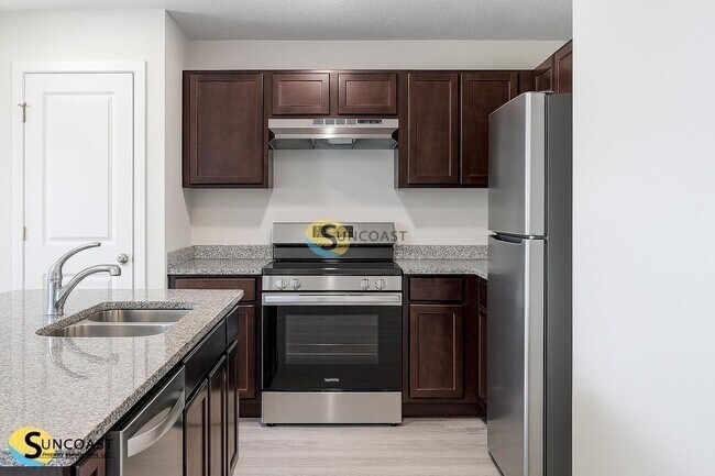 Building Photo - 6479 Sweetbay Ln