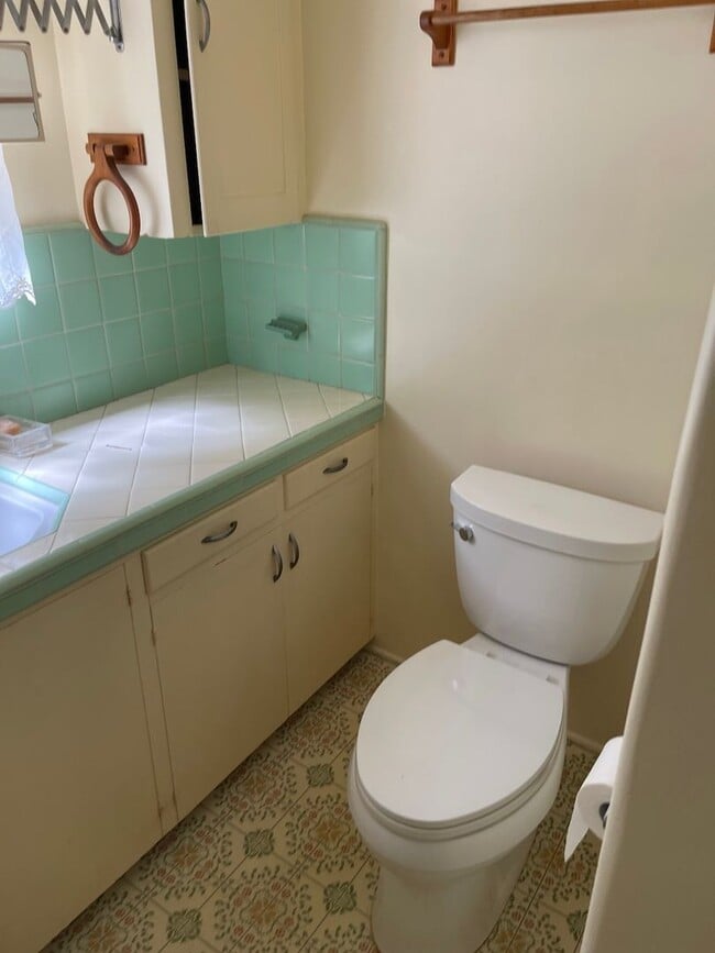 Building Photo - Chula Vista 4.5 Bedrooms and 3 Bathrooms -...