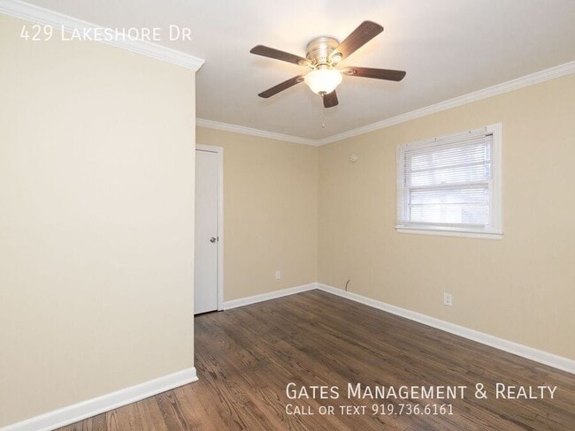 Building Photo - 429 Lakeshore Dr