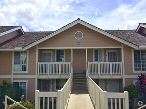 Building Photo - Waipio Gentry: 2 Bed, 2 Bath, 1 Pkg Townho...