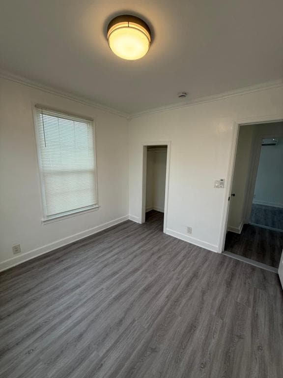 Building Photo - 818 9th St