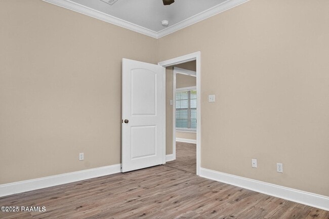 Building Photo - 1115 Jules Broussard Rd