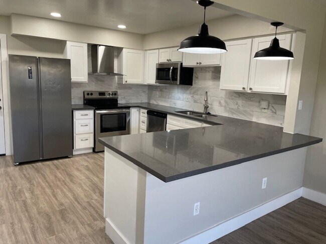 Interior Photo - Rossmore Apartments