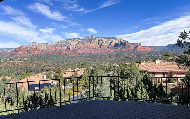 Primary Photo - HOUSE - WEST SEDONA - PANORAMIC VIEWS/ GAT...