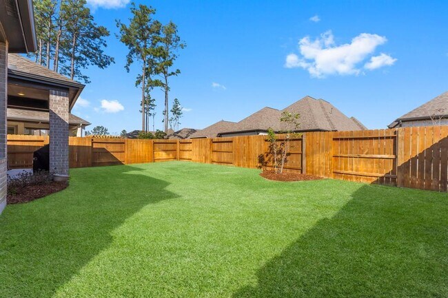 Building Photo - 15823 Bird of Paradise Dr