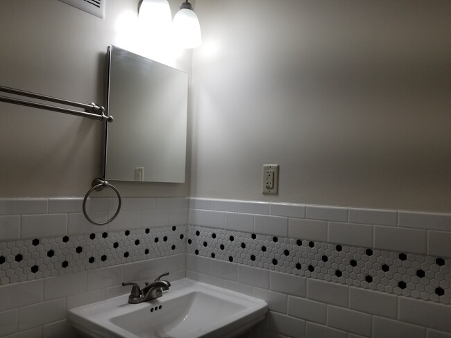 Bathroom - 1405 Taylor Ave