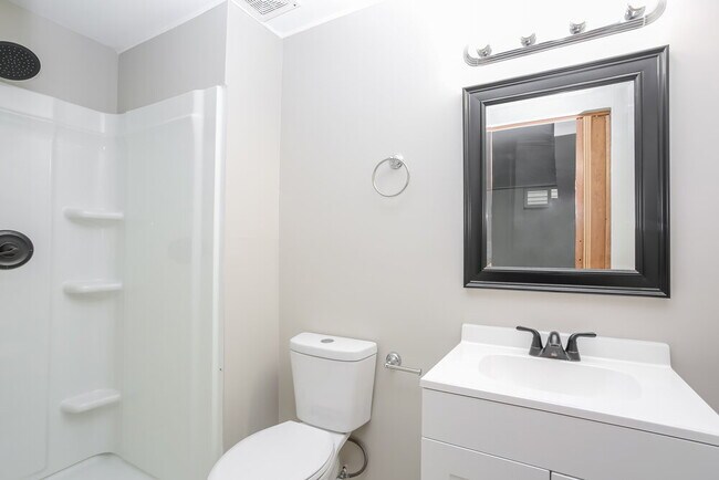 Building Photo - 3787 Pendent Ln