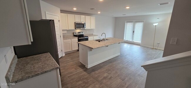 Building Photo - 3991 Silver Spur Rd