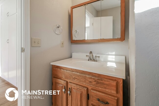 Building Photo - 7125 Cedar St