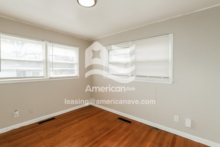 Building Photo - 3012 N 34th St
