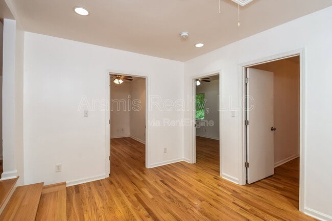 Building Photo - 83 Ormond St SE