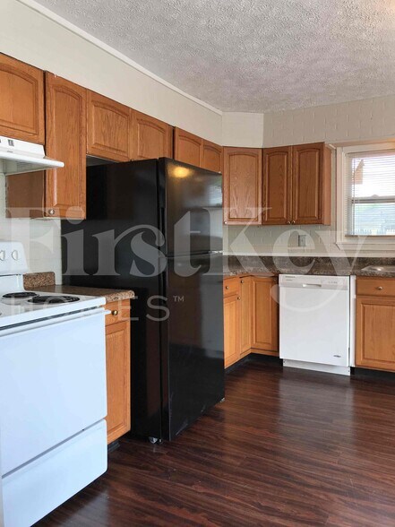 Building Photo - 4113 Alberta St