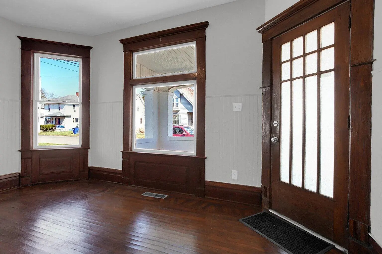 Building Photo - 193 Central Ave