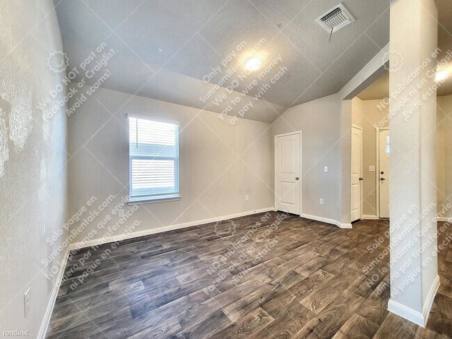 Building Photo - 4 br, 2 bath House - 210 Marimoor Dr