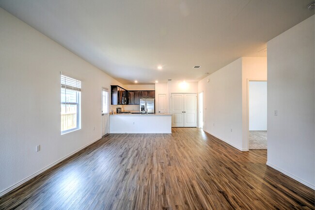 Building Photo - 14305 Sandrock Bnd