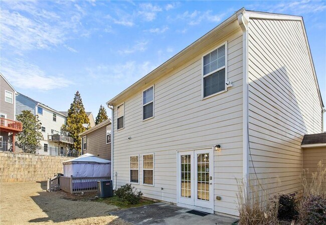 Building Photo - 513 Constellation Overlook SW