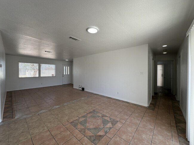 Building Photo - 6905 Singing Dunes Ln
