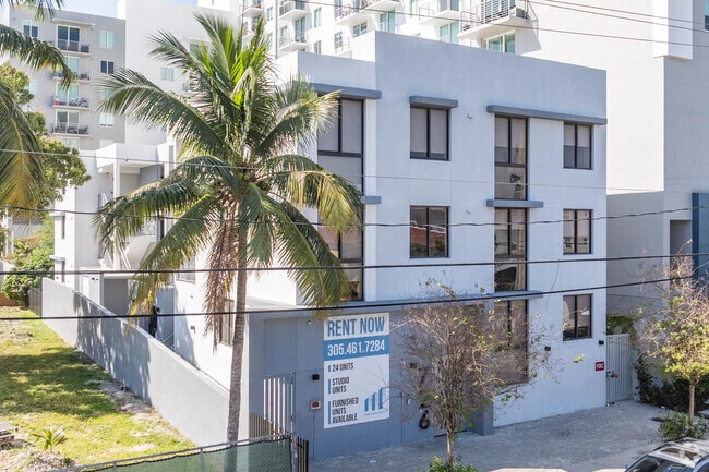 Building Photo - Studios on 3rd