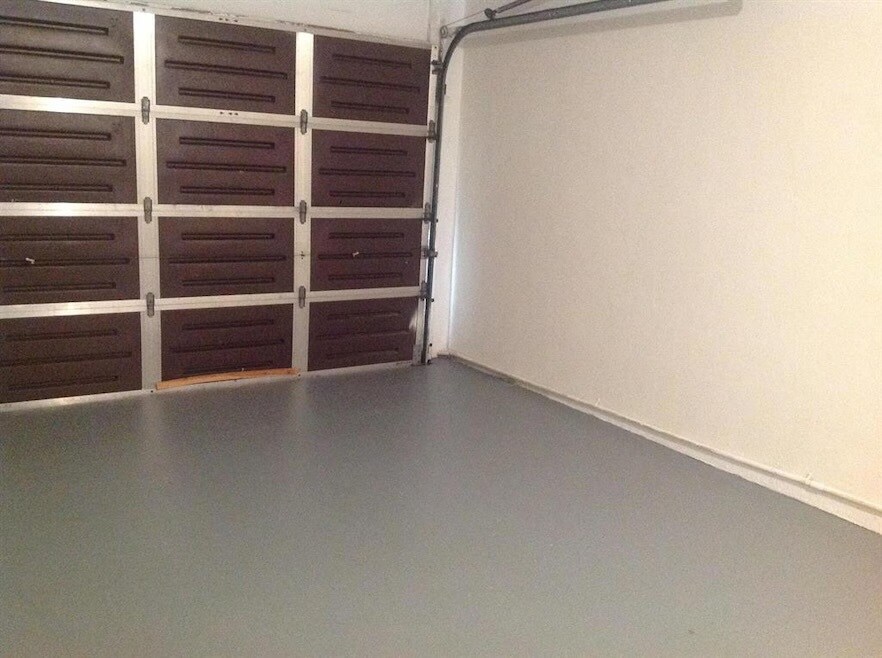 Building Photo - 1305 Periwinkle Pl