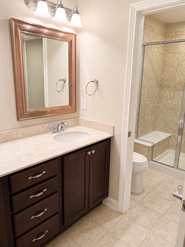Building Photo - 3818 Rennes Dr