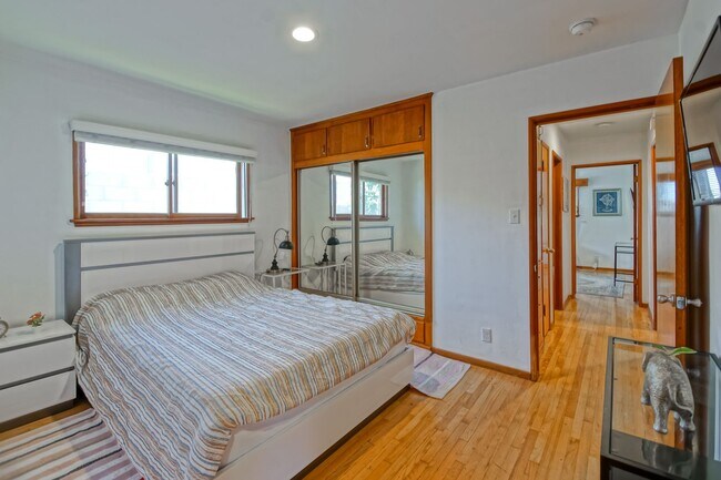 Building Photo - 2338 W 239th St