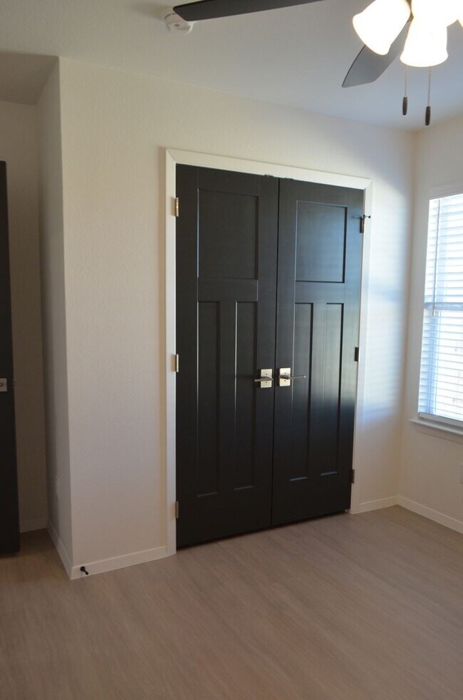 Building Photo - 1419 Indian Camp Trail